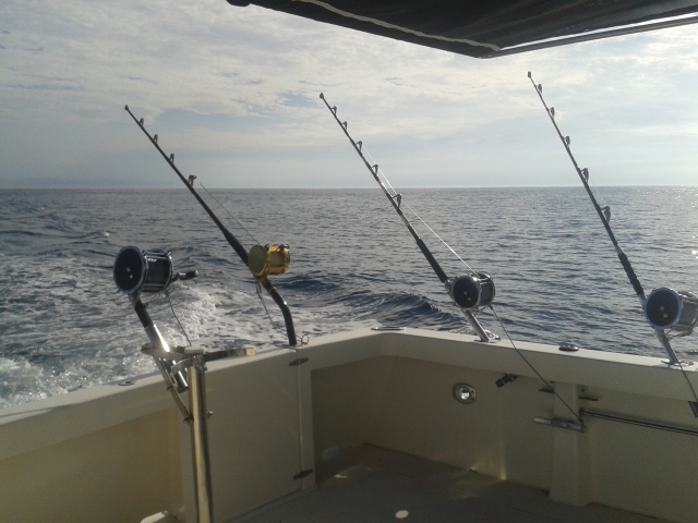 Pesca con cana en barco